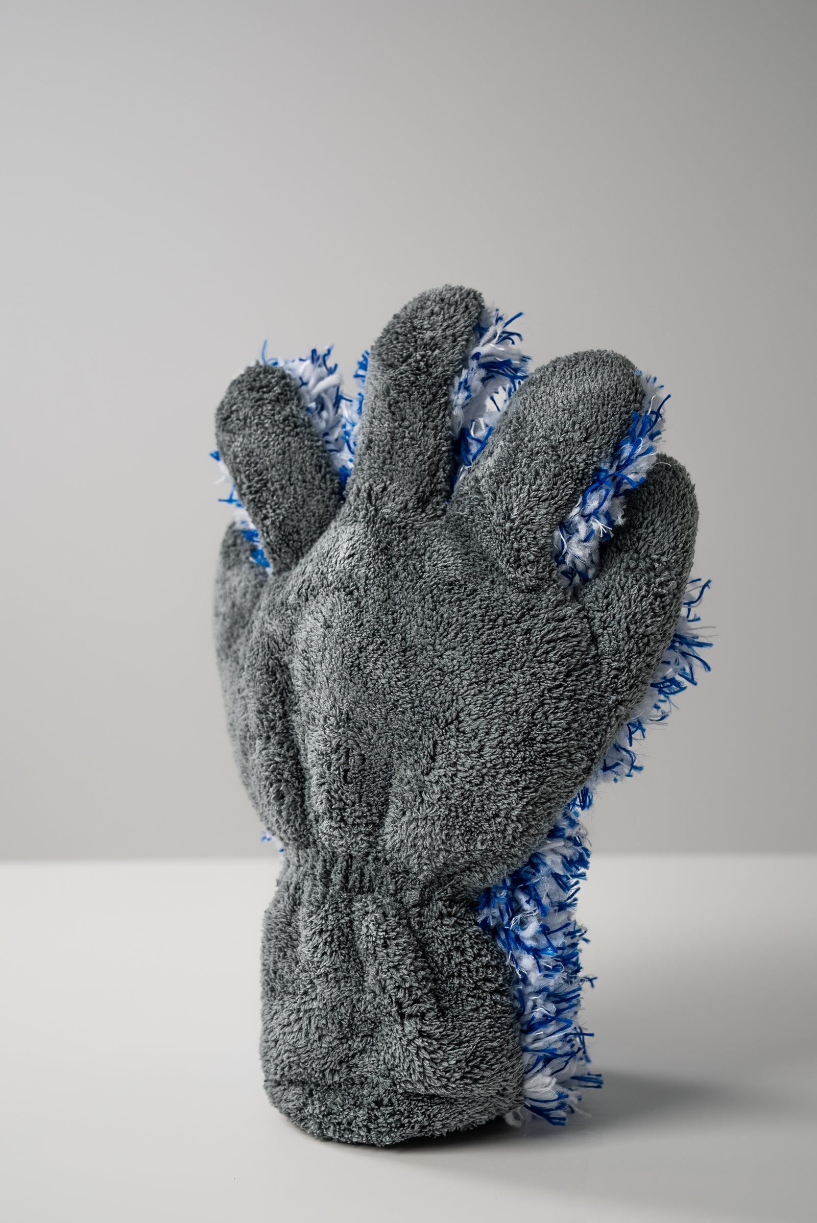 Fluffy Fingers Wash Mitt