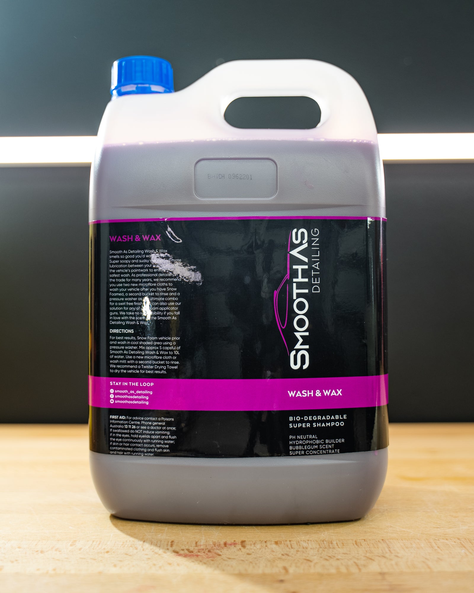 Wash & Wax (Old Label - Clearance)